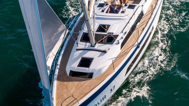 DUFOUR 37 (2025)